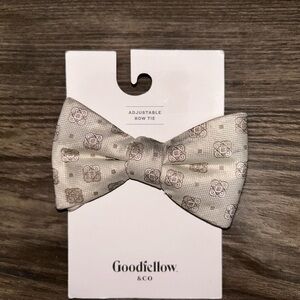 Goodfellow & Co Adjustable Bow Tie Taupe 271
